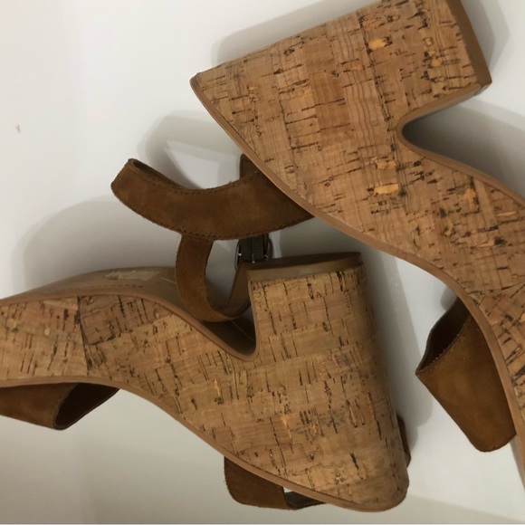 DOLCE VITA CORK WEDGE SANDALS - Picture 7 of 9
